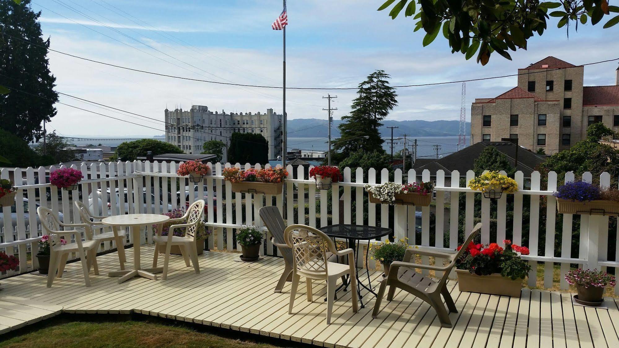 Rose River Inn B&B Астория Экстерьер фото